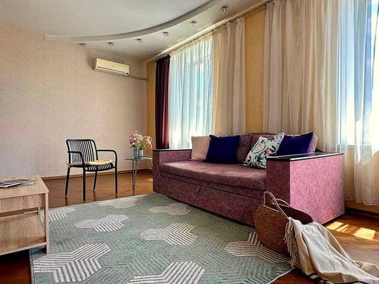 2-ком на просп.Соборном 212 (бульвар Шевченко) 3