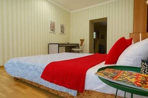 2-ком. на ул.Независимой Украины 63а 3