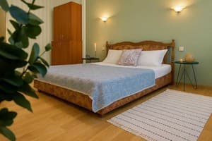 Квартира 2-ком. на ул.Независимой Украины 63а. Полулюкс двухместный  1