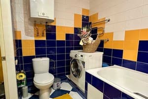 Квартира 2-ком. на ул.Независимой Украины 63а. Полулюкс двухместный  13