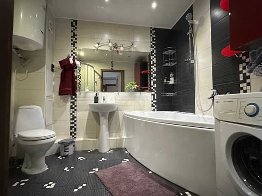 2-ком. на ул.Святого Николая 67 (рядом с Университетской площадью) 15