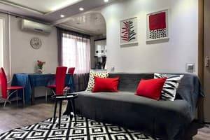 Квартира 2-ком. на ул.Святого Николая 67 (рядом с Университетской площадью). Люкс 4-местный  1