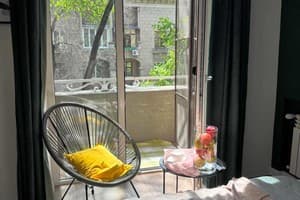 Квартира 2-ком. по просп.Соборному 232 (возле стадиона Славутич-Арена). Люкс трехместный по пр-кту возле стадиона Славутич-Арена 8