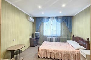 Alexandr Apartments 30 лет Победы 15 4