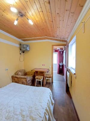 Alexandr Apartments Вячеслава Галвы 60/2 5