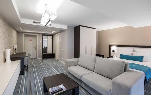 Atlantic Garden Resort Hotel 8