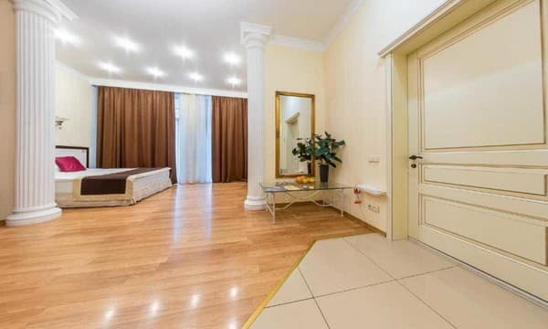 Corona Hotel&Apartments  5