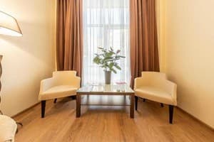 Отель Corona Hotel&Apartments . Улучшенный двухместный  3