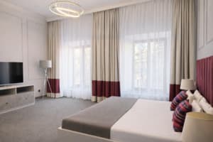 Отель Дерибас. Люкс двухместный двухкомнатный 4