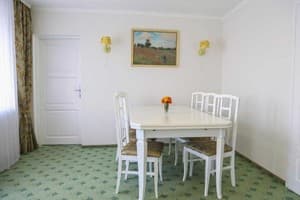 Отель Днепропетровск. Семейный двухместный суперлюкс+2 3