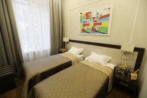 Готель Donald hotel. Суперіор двомісний  3