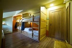 Хостел Dream Hostel Poltava. Место в общем 5-местном номере  1