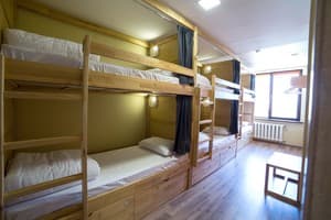 Хостел Dream Hostel Poltava. Место в общем 6-местном номере  1