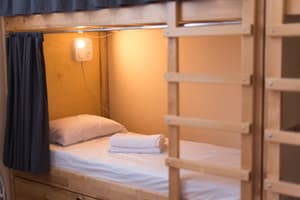 Хостел Dream Hostel Zaporizhia . Место в общем 4-местном номере  2