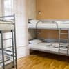 Хостел Друзья. Место в общем 6-местном номере 1 3