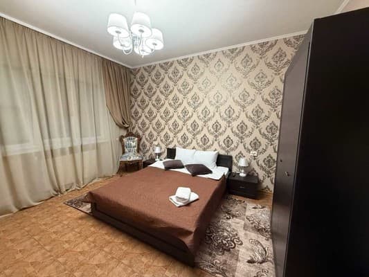 Дворянский 37