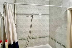 Двухкомнатная в центре города 10