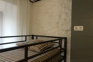 Хостел Fox Hostel. Место в общем 8-местном номере  4