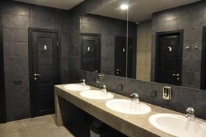 Full House Hotel & Capsule Hostel 7