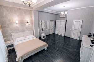 Голд Георг Палац 11