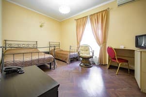 Отель Гостевой двор. Стандарт трехместный  1