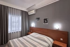 Отель Krop city hotel Zirka. Эконом двухместный Double 2