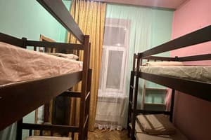 Хостел Леосфера. Місце у загальному 6-місному номері перший поверх 6
