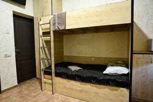 Хостел Logovo Hostel. Место в общем 4-местном номере улучшеный 1