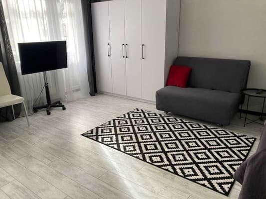Lux Apartments пл. Гагарина 4