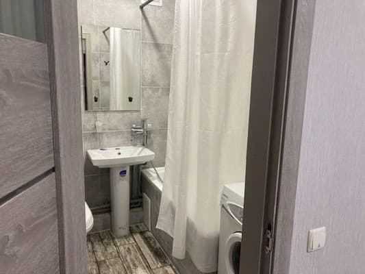 Lux Apartments ул. Архитектора Артынова 8