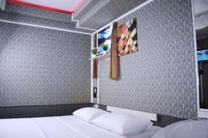 Мини-отель Mamba Hotel. №4 Романтический номер с джакузи – в укрытии 4