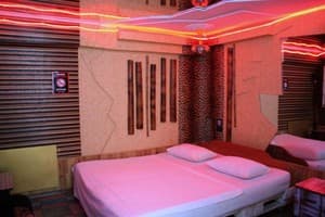 Мини-отель Mamba Hotel. №5 Двухкомнатный номер с джакузи и кинотеатром – в укрытии 3