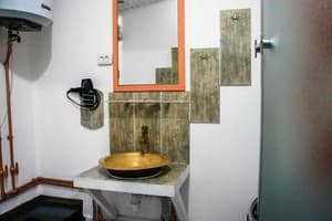 Мини-отель Mamba Hotel. №8 Семейный номер с качелью - в укрытие 14