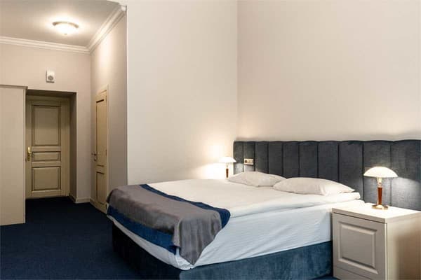 Metro Hotel Apartments 8