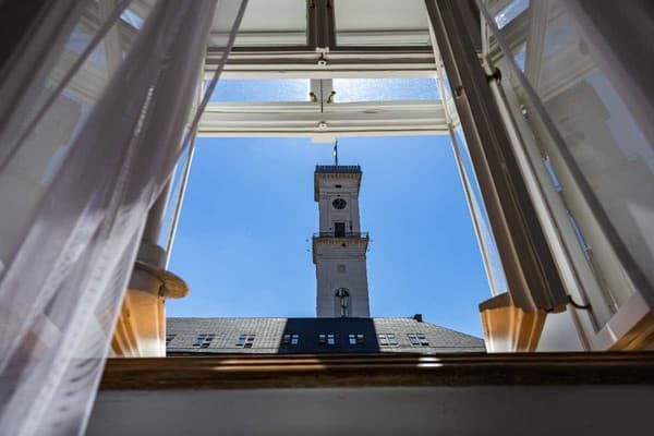 Квартира OB Rental Площа Ринок, 37/25