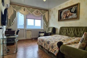 Однокомнатная на проспекте Рынок Украина, 6 слободская 13