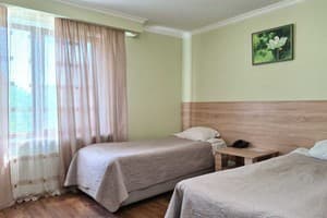 Панська Хата 8