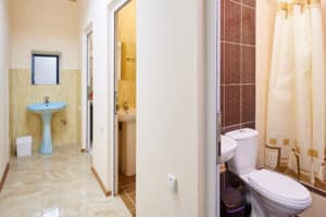 Хостел Perron. Место в женском 6-местном номере  7