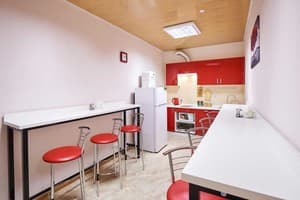 Хостел Perron. Полулюкс двухместный улучшенный 4