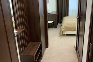 Петровский 9