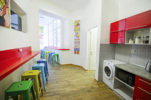 Pop Art Hostel 4