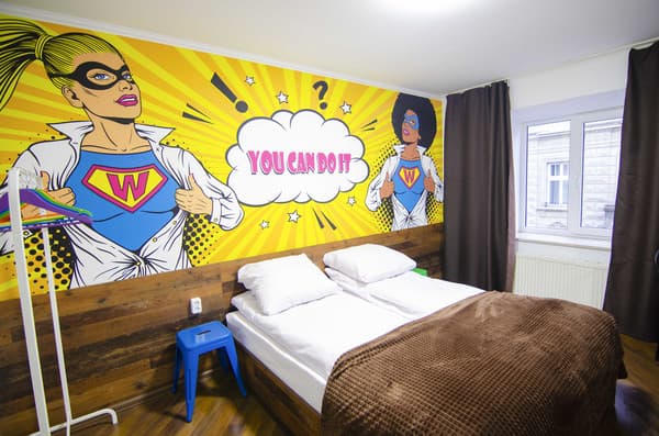 Pop Art Hostel Rynok Square 1