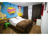 Pop Art Hostel Rynok Square 2