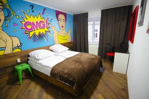 Хостел Pop Art Hostel Rynok Square. Комфорт двухместный  №2 5