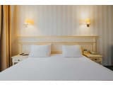 Premier Geneva Hotel 3