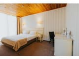 Premier Geneva Hotel 5