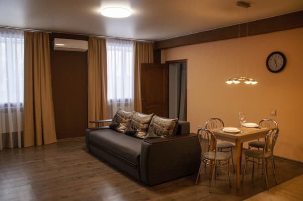 Prestige Apartments на проспекте Петра Калнышевского 4