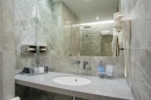 Спа-отель Resort & Spa Hotel NEMO. Люкс двухместный с террасой и видом на море +1 7