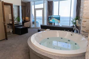 Спа-отель Resort & Spa Hotel NEMO. Люкс двухместный с видом на море +1 1