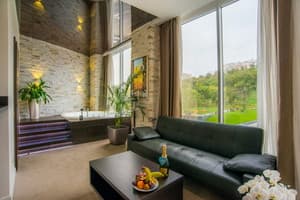 Спа-отель Resort & Spa Hotel NEMO. Люкс двухместный вид на город +1 1